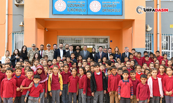 Urfa Valisi Şıldak, Öğretmenin Darp Edildiği Okulu Ziyaret Etti