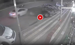 Şanlıurfa'da Otomobille Park Eden Araçlara Çarpıp Kaçan Magandalar Kamerada