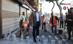 Başkan Gülpınar, Trafiğe Kapatılan Divanyolu’ndaki Üstyapı Çalışmalarını İnceledi