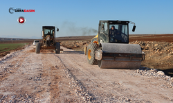 Şanlıurfa’da 3 İlçeyi Bağlayan Yol Beton Yola Dönüştürülüyor