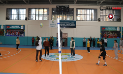 Haliliye’de Basketbol ve Voleybol Kursları Gençlerin Yeni Adresi Oldu