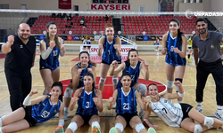 Viranşehir’in Filenin Sultanları Namağlup Liderliğini 14 Maça Taşıdı