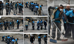 Şanlıurfa Birecik'te Temizlik İşçilerinin Tatbikatı Aratmayan Görüntüsü