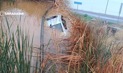 Şanlıurfa'nın Viranşehir İlçesi Ceylanpınar Yolunda Yağmurla Gelen Kaza