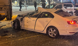 Şanlıurfa'da Akşam Saatlerinde Karla Gelen Trafik Kazası:2 Yaralı