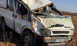 Şanlıurfa Akçakale'de Trafik Kazası:1 Ölü 1 Yaralı