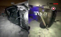 Şanlıurfa'da Karlı Yolda Otomobil Şarampole Devrildi