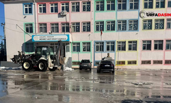 Şanlıurfa Viranşehir’de Okul Bahçeleri Kardan Temizlendi