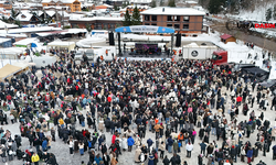 Şanlıurfa'dan Kalkıp Uzungöl Kış Festivaline Gittiler