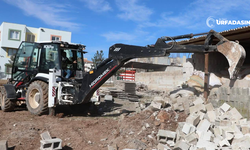 Şanlıurfa Viranşehir'de Kaçak Yapılar Yıkılıyor