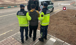 Şanlıurfa'da Otomobilden Bilgisayar ve Para Çalan Hırsız Yakalandı