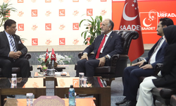 Anavatan Partisi'nde Bayramlaşma Trafiği