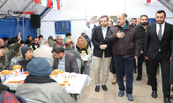 Başkan Gülpınar, Çadırda Vatandaşlarla Birlikte İftar Yaptı