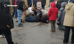 Şanlıurfa'da Bir Anda Yere Yığılda, Yardımına Vatandaşlar Koştu