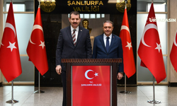 Salih Ayhan Daha Önce Vali Olarak Görev Yaptığı Makam Odasında Bu Kez Bakan Yardımcısı Olarak Ağırlandı