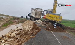 Şanlıurfa'da Selden Zarar Gören Yol ve Köprüler Onarılıyor