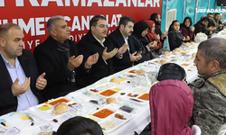 Canpolat ve İbrahim Eyyüpoğlu Ramazan Ayının Son İftarında Vatandaşlarla Buluştu