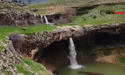 Şanlıurfa Siverek Takoran Vadisinde Delikli Şelale Tam Bir Görsel Şölen Sunuyor