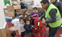 Akçakale’de Ramazan Dayanışması: Umut Kervanı’ndan Yüzlerce Aileye Yardım
