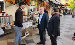 Şanlıurfa’ya Gelen Fakıbaba, Ayağının Tozuyla Soluğu Yine Çarşılar Bölgesinde Aldı