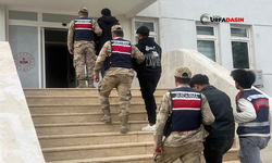 Şanlıurfa'da Göçmen Kaçakçılığı Yapan 3 Göçmen Gözaltına Alındı