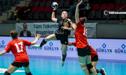 Şanlıurfa Güneşin Çocukları Kadın Hentbol Spor Kulübü 1. Lige Çıkmayı Garantiledi