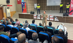 Çok Sayıda Kazanın Yaşandığı Harran'da Muhtar Ve Çiftçilere Trafik Dersi Verildi