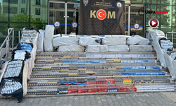 Şanlıurfa'da Bir Tırda 40 Bin Paket Sigara Ele Geçirildi: Kaçakçı Tutuklandı