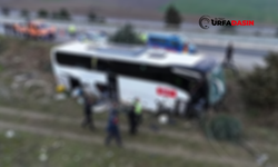 Şanlıurfa'da Turistleri Taşıyan Otobüs Otomobille Çarpıştı: 6 Yaralı