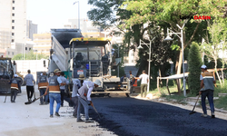 Şanlıurfa'da Akpıyar Mahallesi’nin Yolları Sıcak Asfaltla Yeniliyor