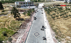 Karaköprü Mehmetçik Mahallesi’nde Yeni Yollar Tamamlanıyor
