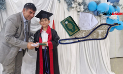 Şanlıurfalı Muhammed Yusuf'a Mezuniyetinde Takke, Tesbih ve Kur'an-ı Kerim Hediye Edildi