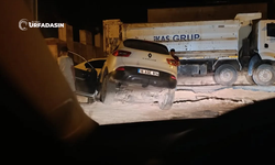 Şanlıurfa'da Otomobil Yol Çalışması İçin Açılan Çukura Düştü