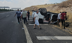 Şanlıurfa'da Şarampole Devrilen Cipin Sürücüsü Yaralandı
