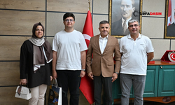 Şanlıurfa'da YKS Birincisi Koşar, İl Milli Eğitim Müdürünü Ziyaret Etti