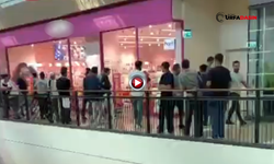 Şanlıurfa'da Alışveriş Merkezinde Gençler Arasında Kavga