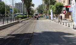 Şanlıurfa'nın En Yoğun Yeri Atatürk Bulvarında Sıcak Asfalt Çalışması Başladı