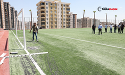 Karaköprü'de Başkan Çiftçi, Spor Kompleksini İnceledi