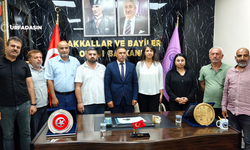 DEM Parti Urfa Milletvekili Dilan Kunt Ayan Bakkallar Odası Başkanlığının Sorunlarını Dinledi