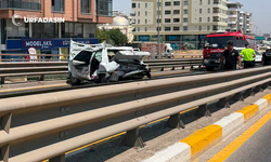 Şanlıurfa'da Köprü Üstünde Takla Atan Otomobil Hurdaya Döndü: 1 Yaralı