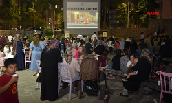 Siverek'te Çocuklar Açık Hava Sinema Etkinliğinde Buluştu