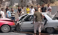 Şanlıurfa Birecik’te Tünel Çıkışında Kaza: 4 Yaralı