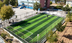 Karaköprü’deki 5 Okula Çim Saha Kazandırılıyor