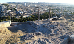 Kültür Turizm Bakanı Ersoy, Şanlıurfa Kalesin Ne Zaman Ziyarete Açılacağını Açıkladı