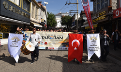 Siverek’te Düzenlenen Takoran Festivali Kortej Yürüyüşüyle Başladı