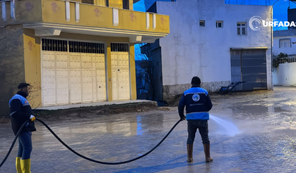 Birecik’te Sel Sonrası Gece Mesaisi