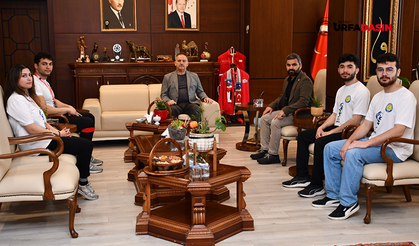 Harran Üniversitesi Rektörü  Güllüoğlu, Başarılı Öğrencileri Kabul Etti