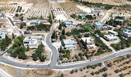 Karaköprü İsolar Kırsal Mahallesi'nde Stabilize Malzeme Serimi Başladı