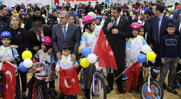 Haliliye Belediyesin'den 400 Çocuğa Bisiklet Hediyesi 