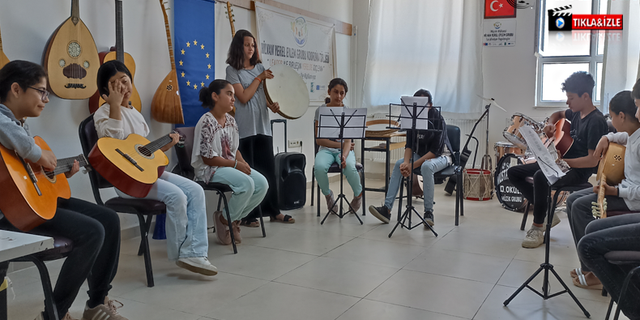 Hilvan Yerel Eylem Grubu 3 Okula Müzik Atölyesi Kurdu